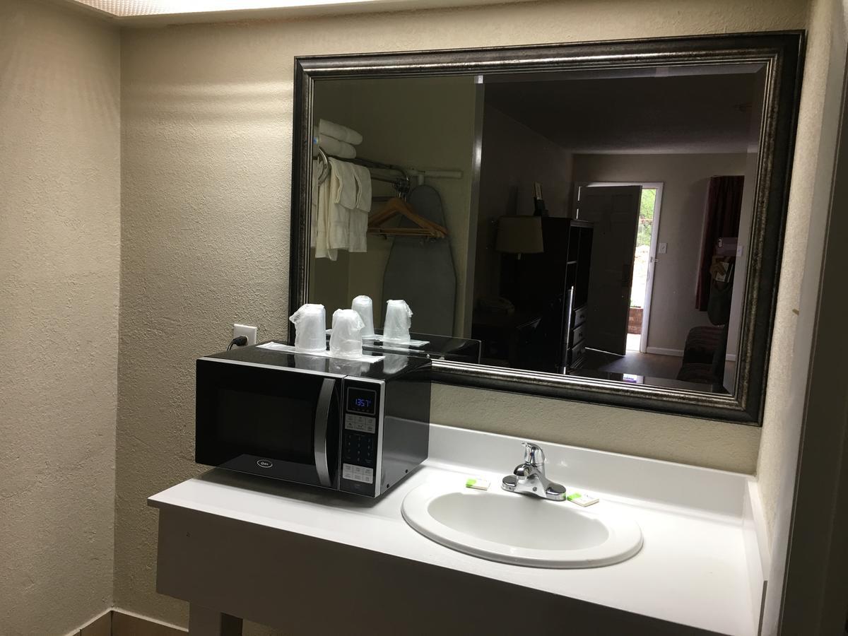 Durham Skyland Inn Екстер'єр фото